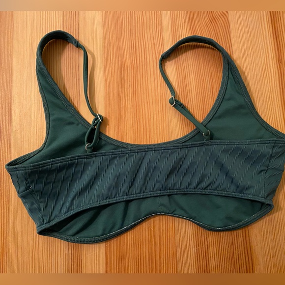 Abercrombie and Fitch bikini top - Picture 3 of 3